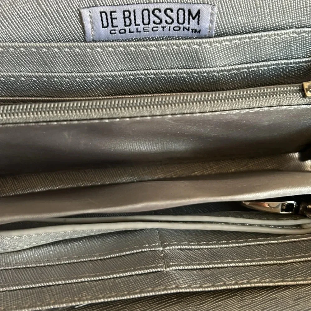 De blossom collection silver sparkle handbag Clutch removable wristlet